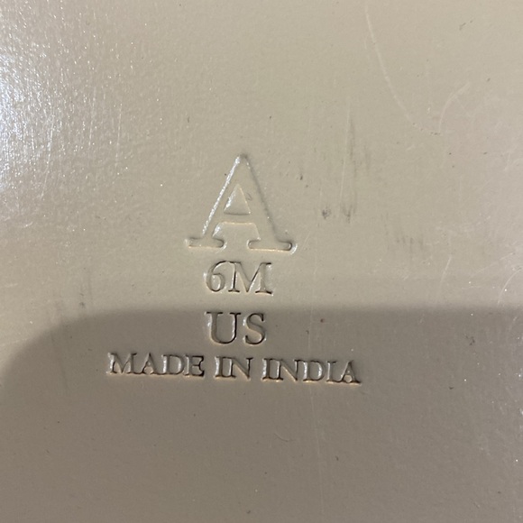 Anthropologie puffed twisted slides - Picture 4 of 4